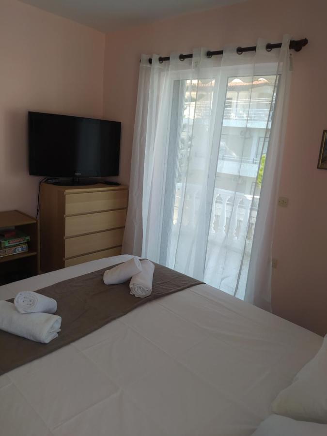 Anestis Apartment อากราตา ภายนอก รูปภาพ